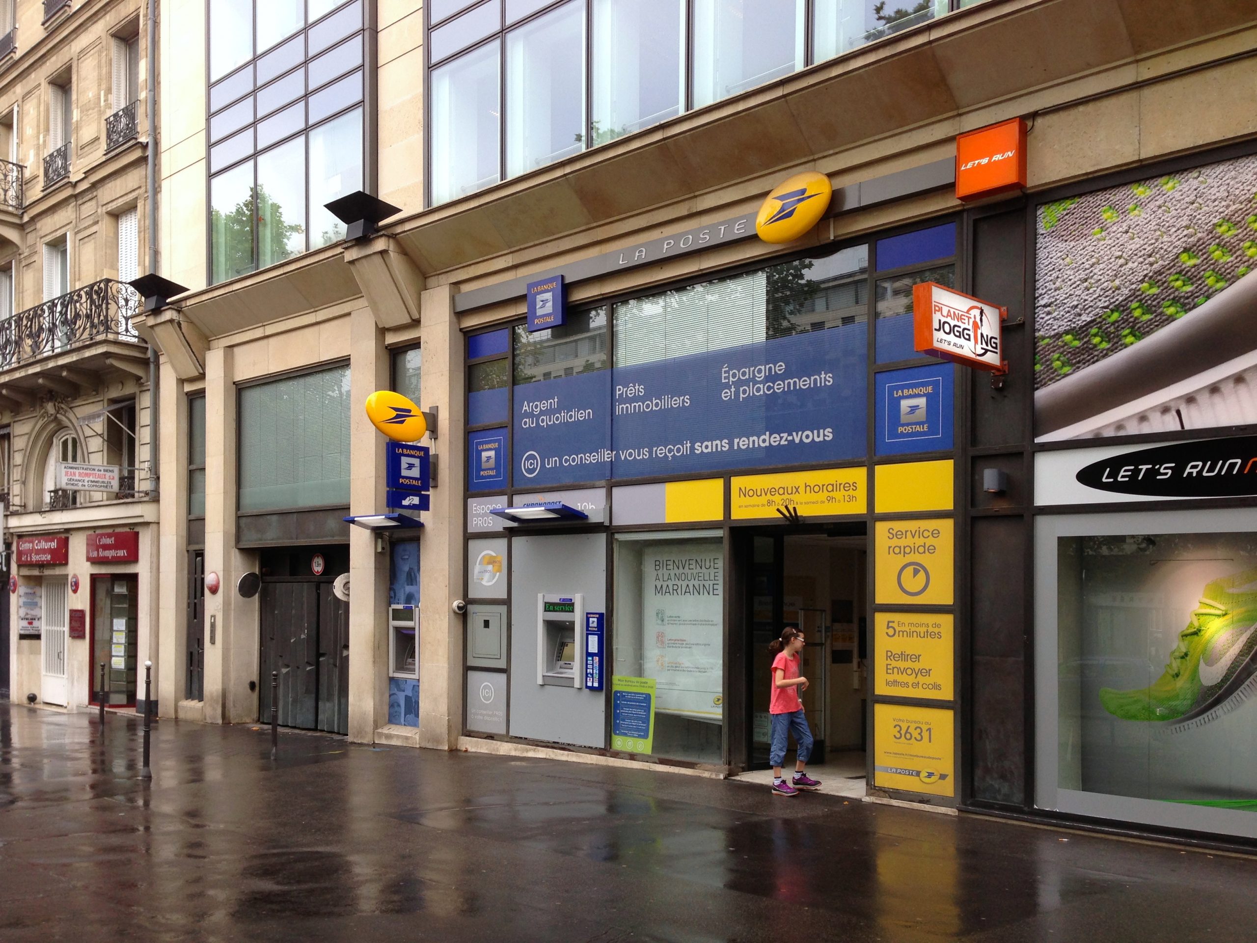 la poste recrute